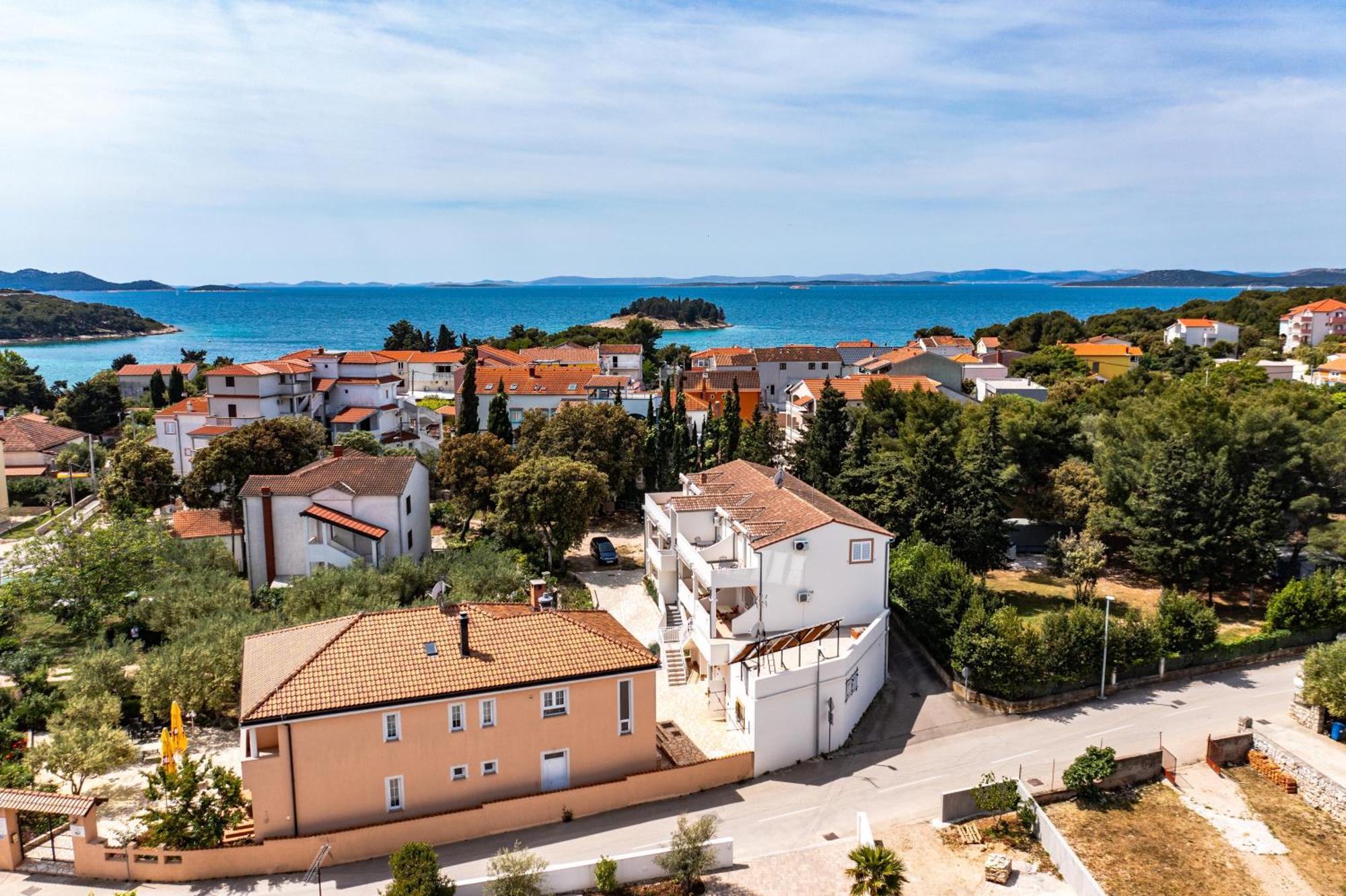 Apartments With A Parking Space Pakostane, Biograd - 22375 מראה חיצוני תמונה